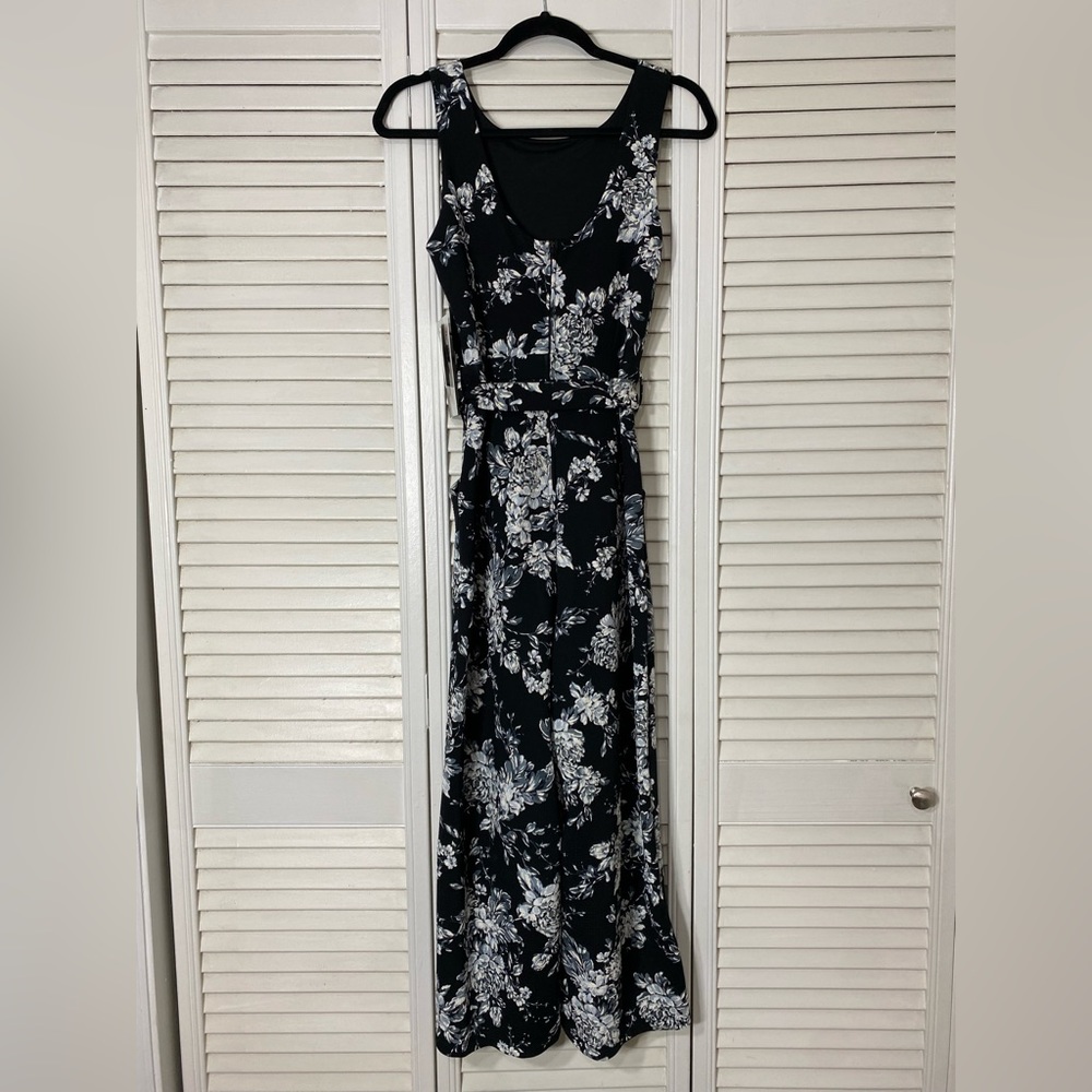 NWT Medium Honey and Rosie Floral Black White Gray Blue Romper Jumpsuit - Picture 3 of 7